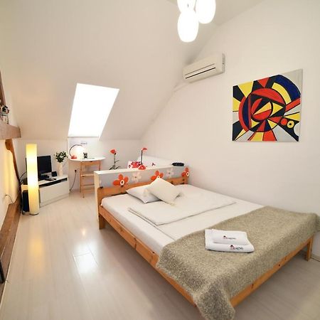 Studio Apartment White Zagreb Extérieur photo