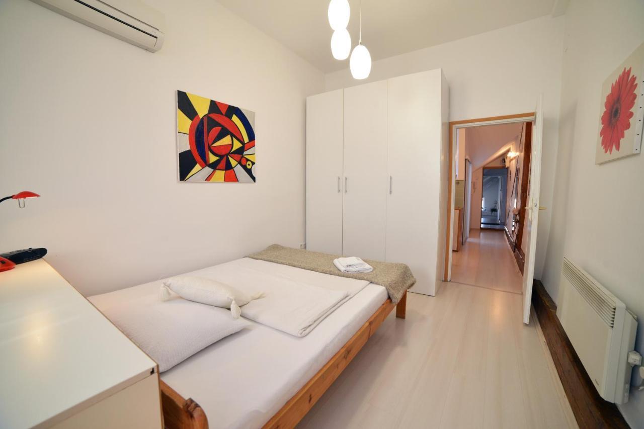 Studio Apartment White Zagreb Extérieur photo